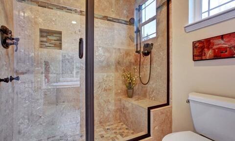 A Clear Glass Bathroom Shower Screen