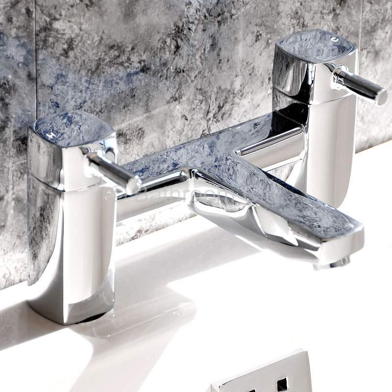 Concept bath filler tap in chrome, modern single-lever design for quick and quiet bath filling