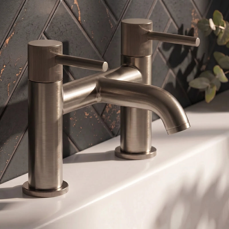Fluted Brushed Bronze Bath Filler