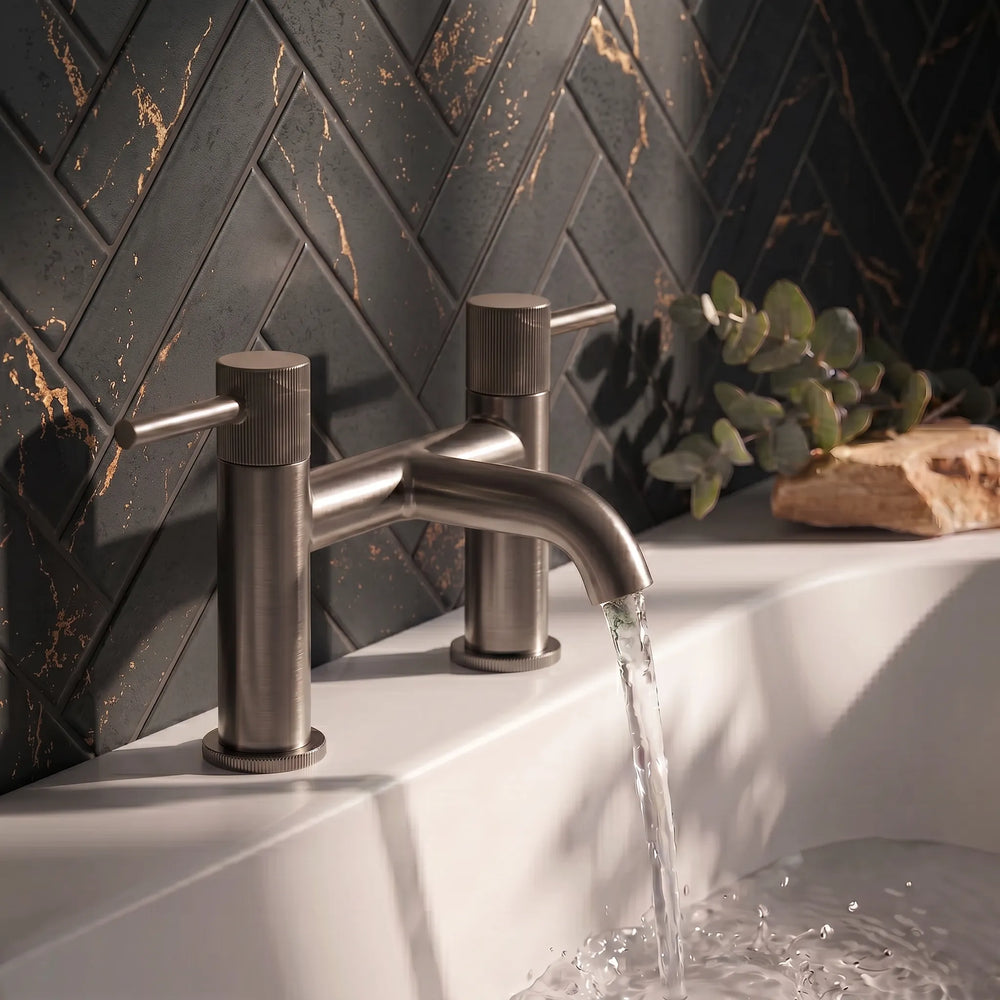 Fluted Brushed Bronze Bath Filler