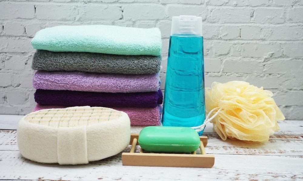 Organise-Showering-Essentials-For-a-Quick-Shower