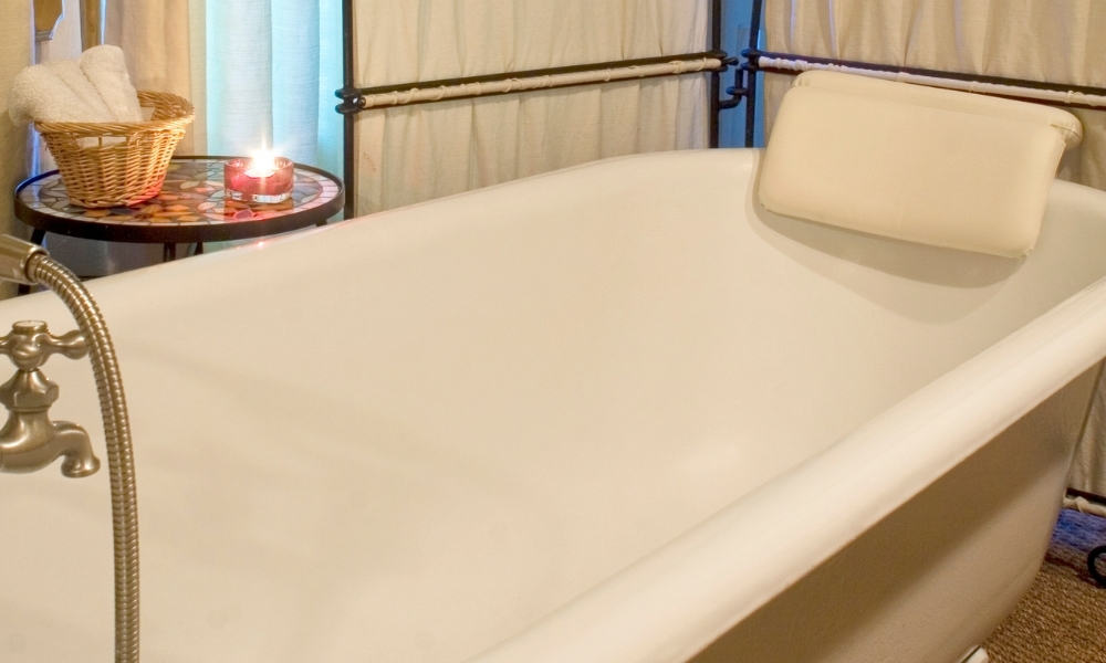 Get-a-Comfortable-Headrest Get a Comfortable Headrest For the Bath