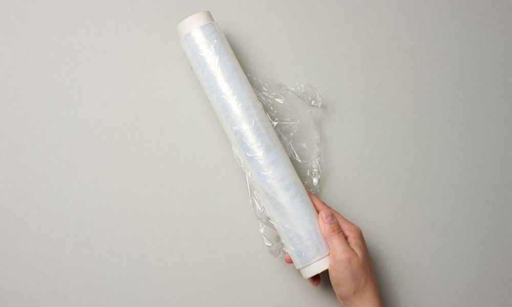 Cling film to unblock toilet