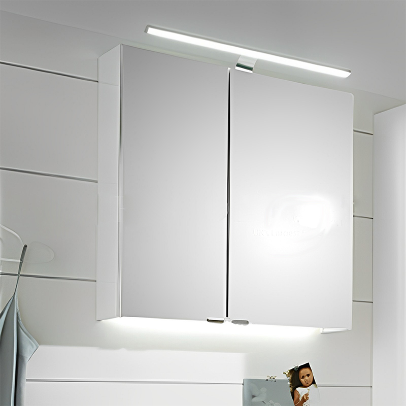 Mirror outlet top light