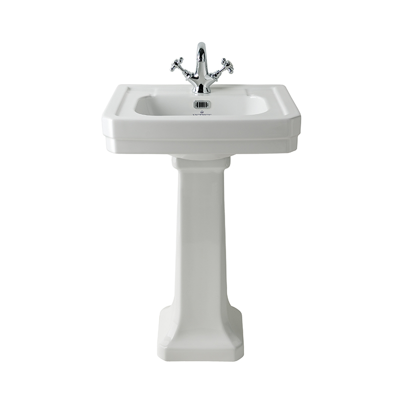 BC Designs victrion traditional 540mm basin & pedestal with chrome overflow