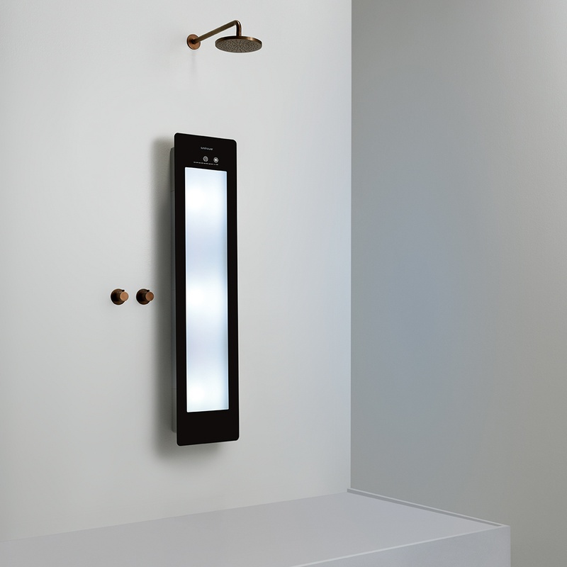 Option image for Sunshower Medium Plus in Black for Flat Wall Installation