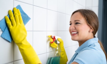 How to Clean Bathroom Tiles