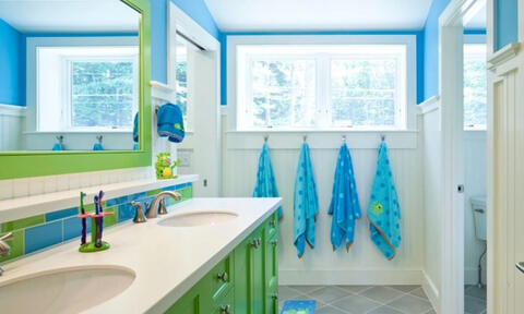 Child Friendly Bathroom With Colourful Painting