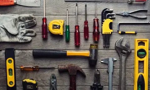 Set of Tools to Fit a Shower Tray