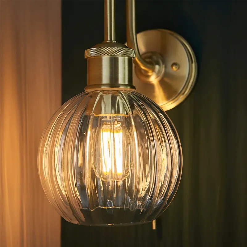Glass Wall Light: 1 Bulb