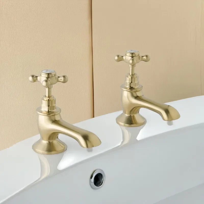 BC Designs victrion gold crosshead bath pillar taps