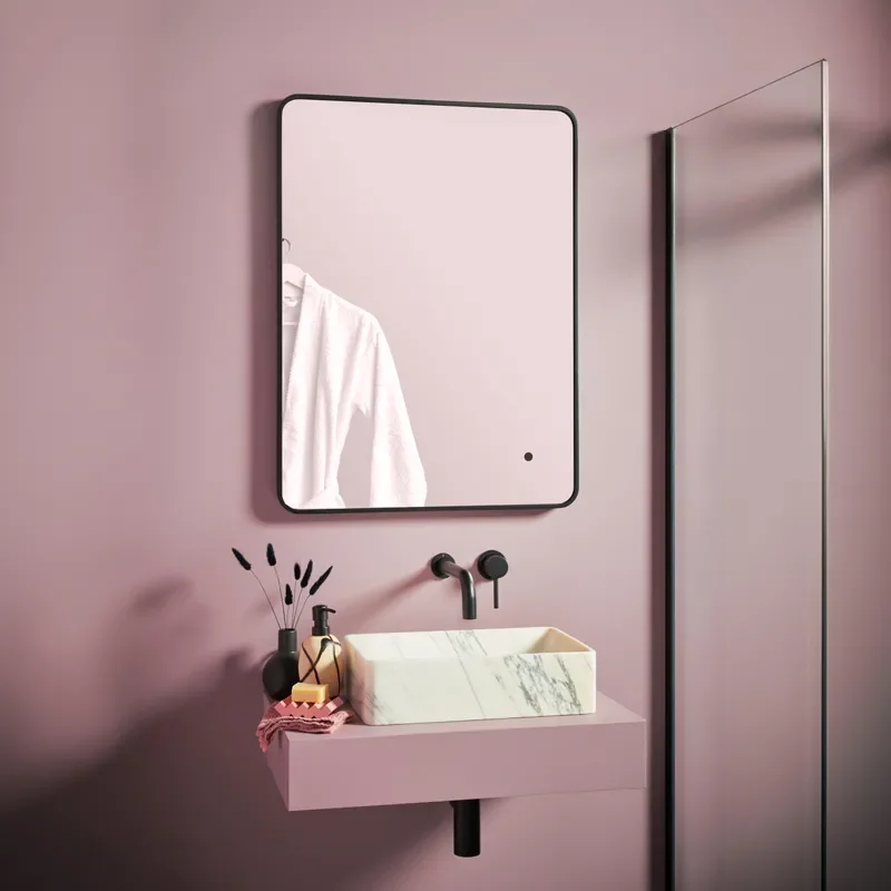 glade 600 x 800 black mirror