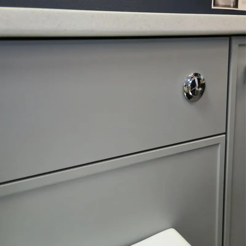 Slim Shaker Door Design (Please Call for Alternative Handles, Basin, Toilet and Taps) Showroom Image showing Slim Shaker Door Design