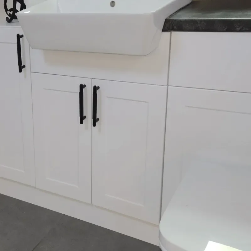 Standard Shaker Door Design (Please Call for Alternative Handles, Basin, Toilet and Taps) Showroom Image showing Standard Shaker Door with Black Handles, Close-up