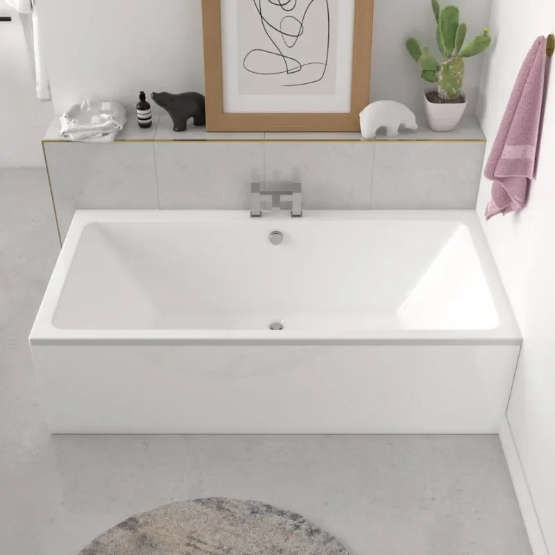Large Double Ended Bath in White 