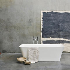 Palermo Grande Clear Stone Freestanding White Bath