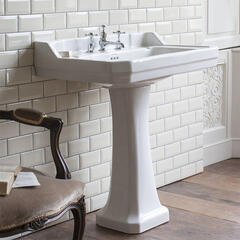 Edwardian Basin 61cm and standard pedestal