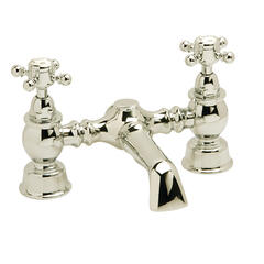 luxurious Traditional CHROME Bath Mixer Tap With a featured Standard spout And a cross head Handle