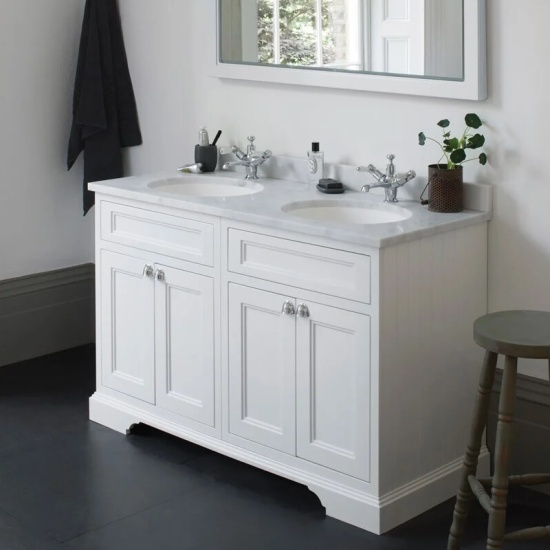 Freestanding 130 Vanity Unit with doors