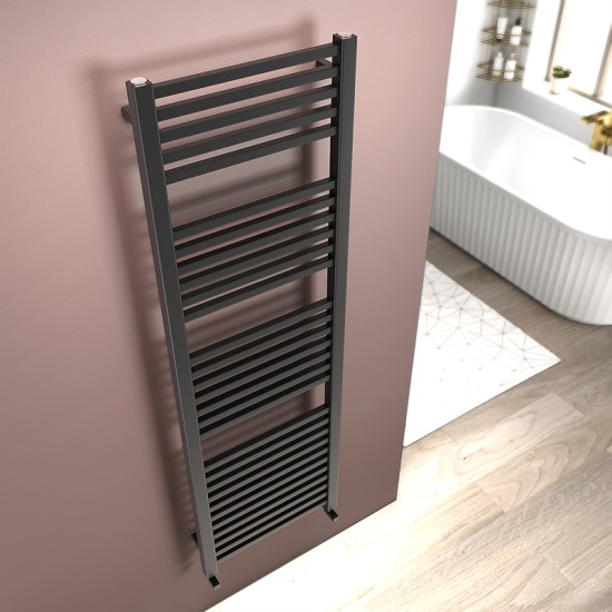 glade black radiator 1600 x 500