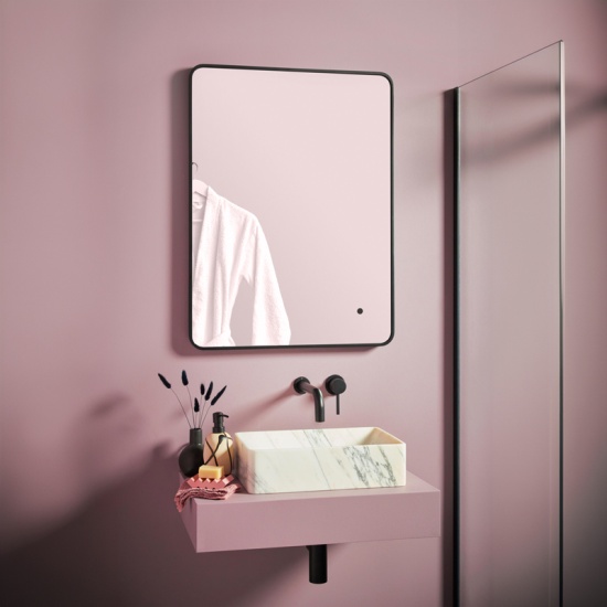 glade 600 x 800 black mirror