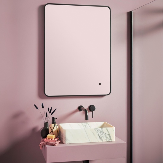 glade 600 x 800 black mirror
