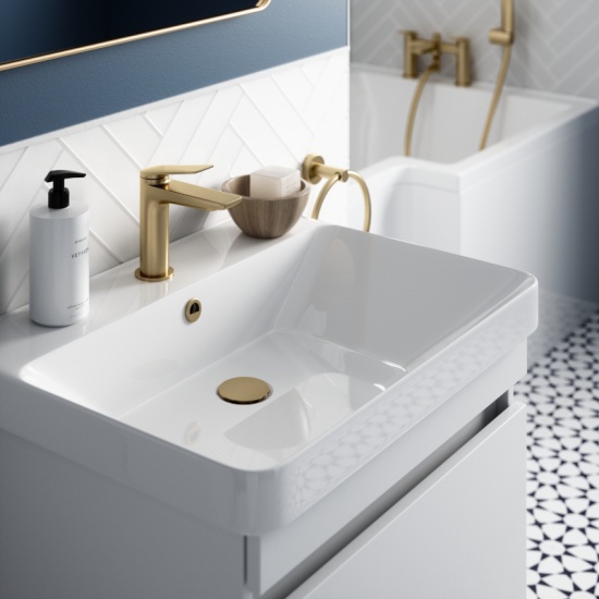 britton dalston white 600mm wall hung vanity unit sink