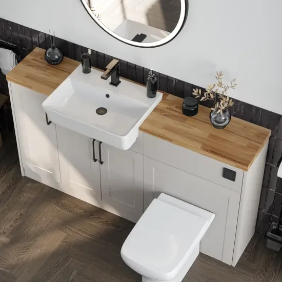 Oliver 1300 Cashmere Shaker Fitted Furniture