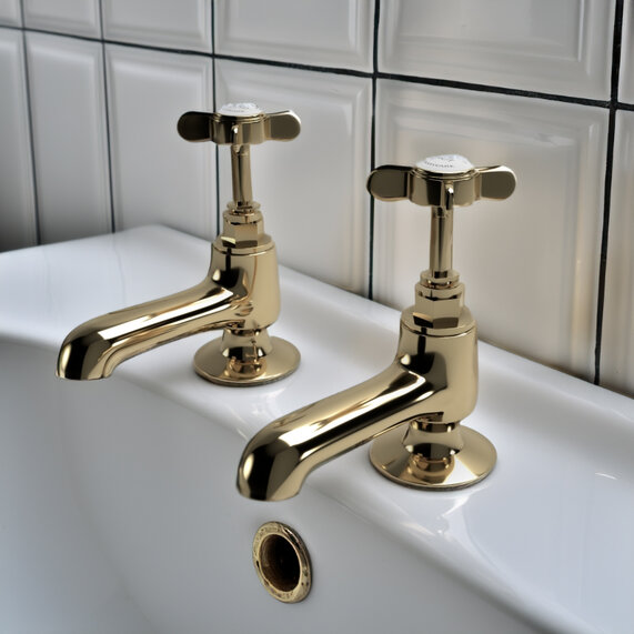 Beaumont Traditional Long Nose Gold Bath Pillar Taps