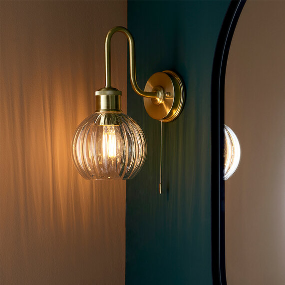Paterson Wall Mounted Brass Bathroom Light: 1 Bulb, IP44 Rated