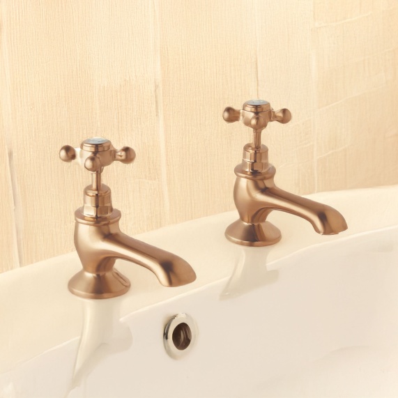 BC Designs Victrion Brushed Copper Crosshead Bath Pillar Taps