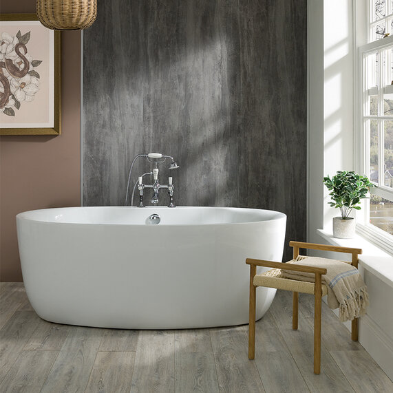 BC Designs Tamorina 1600 White Freestanding Bath