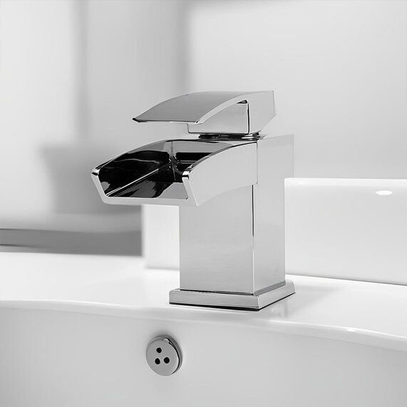 Ca Series Waterfall Mini Basin Mono Mixer Tap and Click Waste